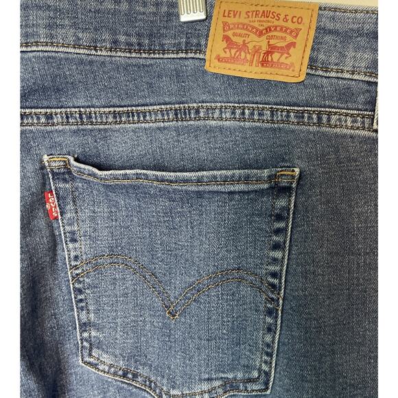 Levi’s 414 Classic Straight In lapis Speed 31” Inseam Jeans Size 24W - Picture 9 of 13